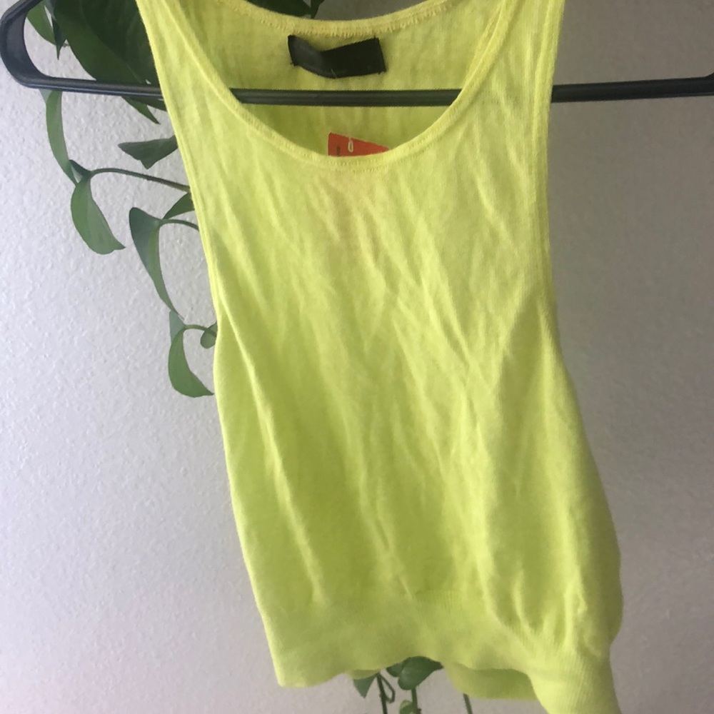 Lime green crop